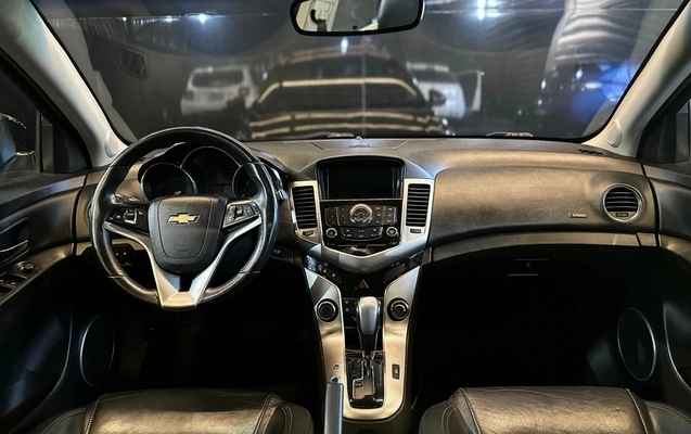 imagem-https://www.socarrao.com.br/sc-vehicle-images-prod/3915658/1789669146199-8_120915.jpg
