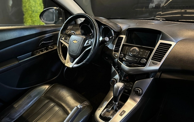 imagem-https://www.socarrao.com.br/sc-vehicle-images-prod/3915658/1789669146201-9_120915.jpg