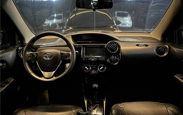 imagem-https://www.socarrao.com.br/sc-vehicle-images-prod/3915690/1789669186925-8_055950.jpg