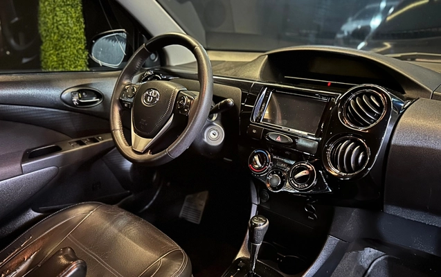 imagem-https://www.socarrao.com.br/sc-vehicle-images-prod/3915690/1789669186925-9_055950.jpg