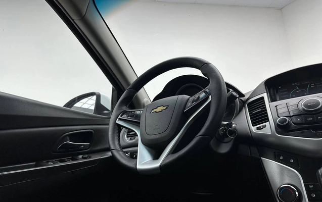 imagem-https://www.socarrao.com.br/sc-vehicle-images-prod/3915743/1789669456404-e73fb2a065de4f778dea26bb6f59ac34_1789669316834.jpg