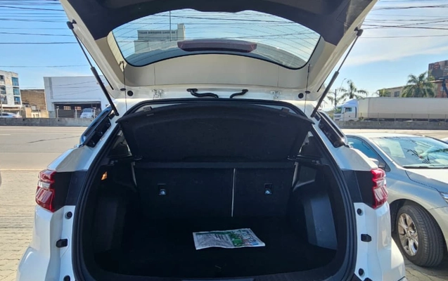 imagem-https://www.socarrao.com.br/sc-vehicle-images-prod/3915755/1789669584770-MWFhYmMxYzUtZDI3ZS00ZTg3LWJjMTItMDZhYmMyNGM4ODllLmpwZw.jpg