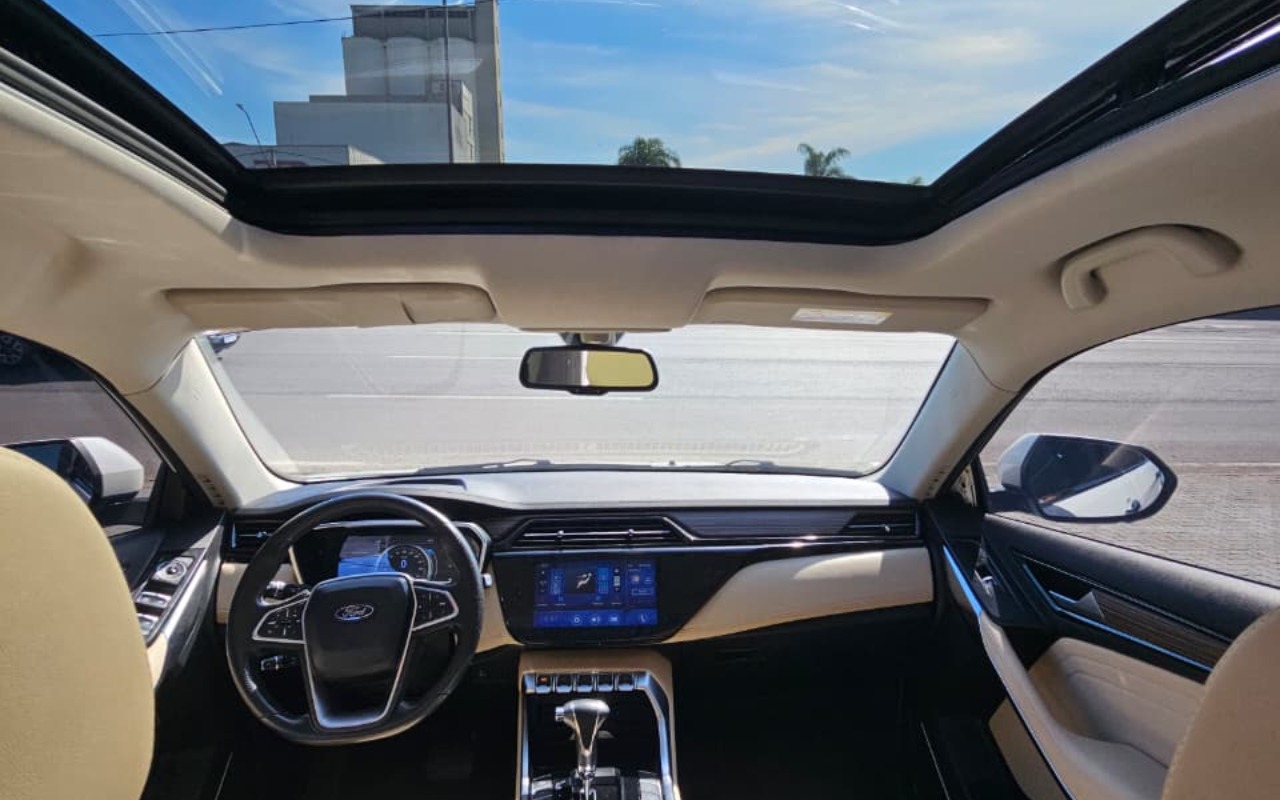 imagem-https://www.socarrao.com.br/sc-vehicle-images-prod/3915755/1789669584828-NWE5MzA3NTctNWY5Ny00NjEyLWJhOWUtNjhmMjJiNzEwOGI2LmpwZw.jpg