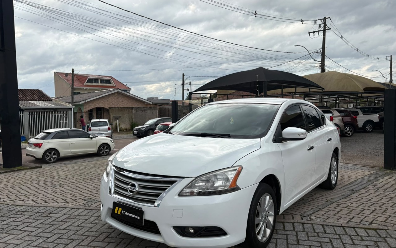 Nissan Sentra 2014 Branco — foto 1 de 3