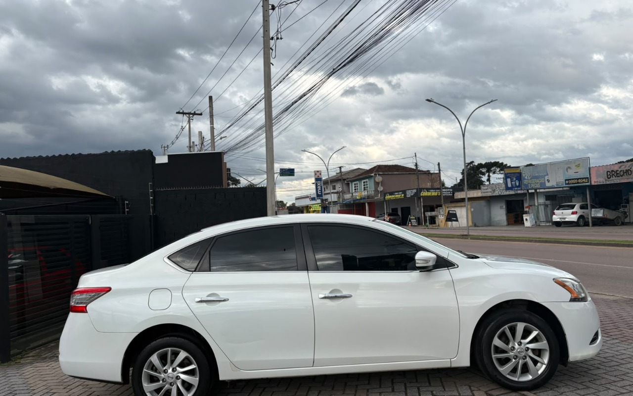 imagem-https://www.socarrao.com.br/sc-vehicle-images-prod/3915757/1789669592151-V2hhdHNBcHAgSW1hZ2UgMjAyNi0wOS0xNCBhdCAxMC4yNC41OSAoMSkuanBlZw.jpeg