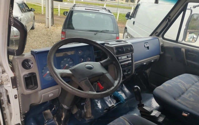 imagem-https://www.socarrao.com.br/sc-vehicle-images-prod/3915758/1789738442543-SU1HXzIwMjYwOTE3XzE2NTUxMDE5N19IRFIuanBn.jpg