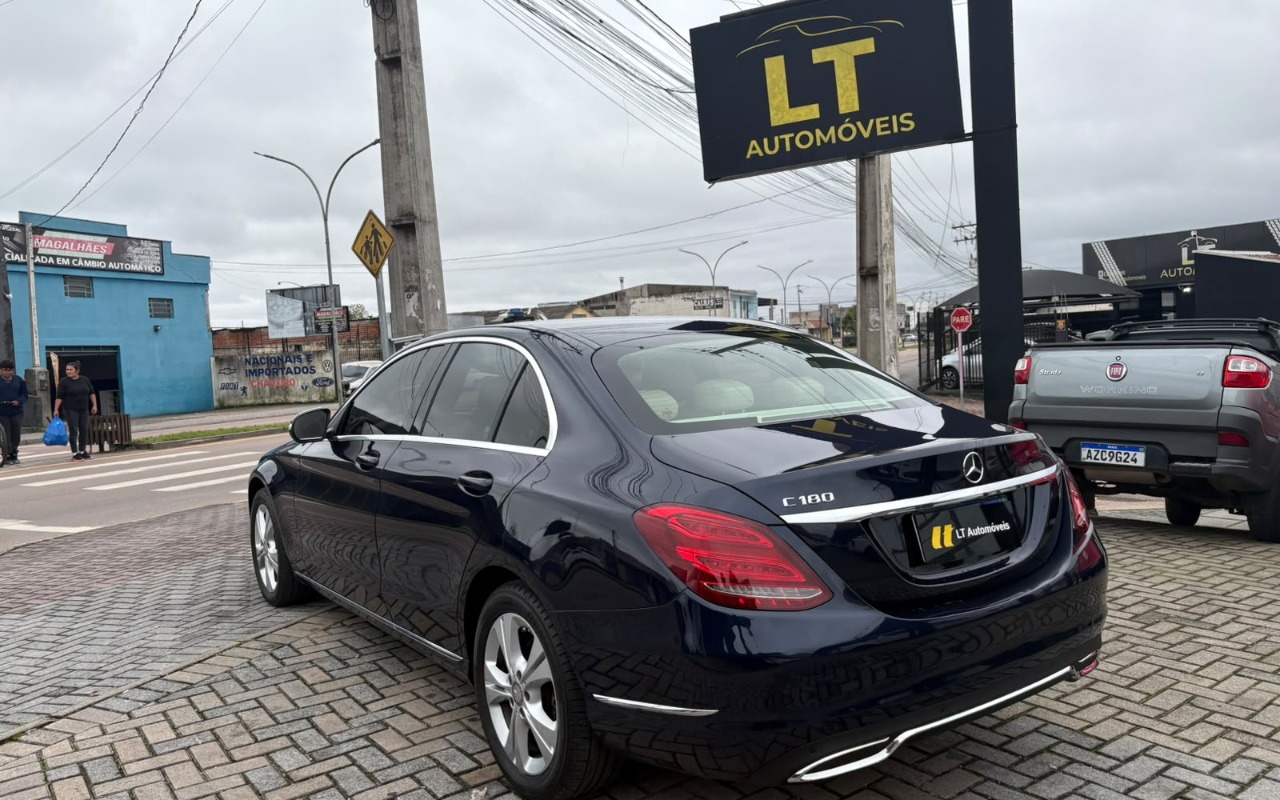 imagem-https://www.socarrao.com.br/sc-vehicle-images-prod/3915782/1789669665315-V2hhdHNBcHAgSW1hZ2UgMjAyNi0wOS0xNCBhdCAxMS4yMy4xMy5qcGVn.jpeg