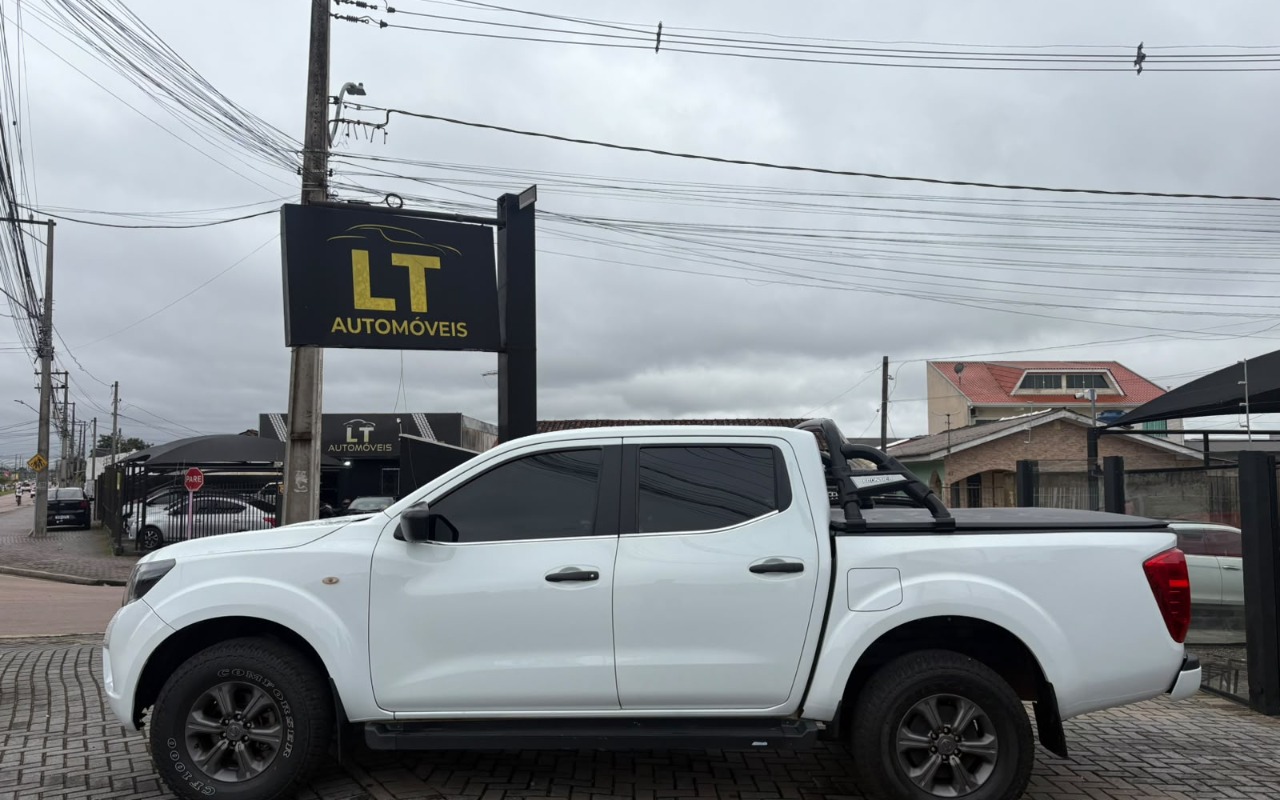 imagem-https://www.socarrao.com.br/sc-vehicle-images-prod/3915832/1789669729321-V2hhdHNBcHAgSW1hZ2UgMjAyNi0wOS0xNCBhdCAxMS4yNC4yMS5qcGVn.jpeg