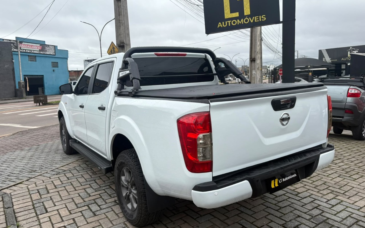 imagem-https://www.socarrao.com.br/sc-vehicle-images-prod/3915832/1789669729609-V2hhdHNBcHAgSW1hZ2UgMjAyNi0wOS0xNCBhdCAxMS4yNC4yMyAoMSkuanBlZw.jpeg