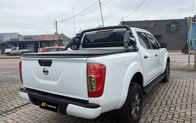 imagem-https://www.socarrao.com.br/sc-vehicle-images-prod/3915832/1789669729718-V2hhdHNBcHAgSW1hZ2UgMjAyNi0wOS0xNCBhdCAxMS4yNC4yMy5qcGVn.jpeg