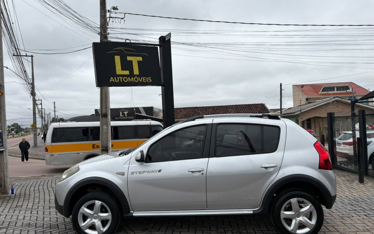 imagem-https://www.socarrao.com.br/sc-vehicle-images-prod/3916084/1789670310489-V2hhdHNBcHAgSW1hZ2UgMjAyNi0wOS0xNCBhdCAxMS40NS41NC5qcGVn.jpeg