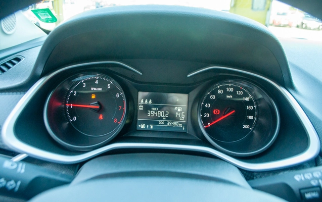 imagem-https://www.socarrao.com.br/sc-vehicle-images-prod/3916113/1789737675115-90b8a68d582e44349e331fb0812523bb_1789669647121.jpg