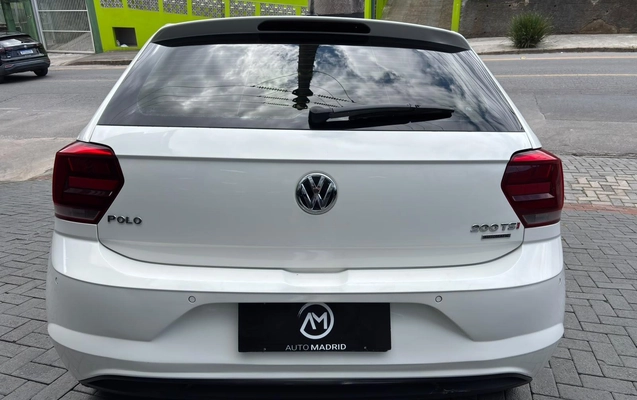 imagem-https://www.socarrao.com.br/sc-vehicle-images-prod/3916158/1789670517542-950eb2dd-f0e3-386d-f794-3a23c2d5c3ea.jpg