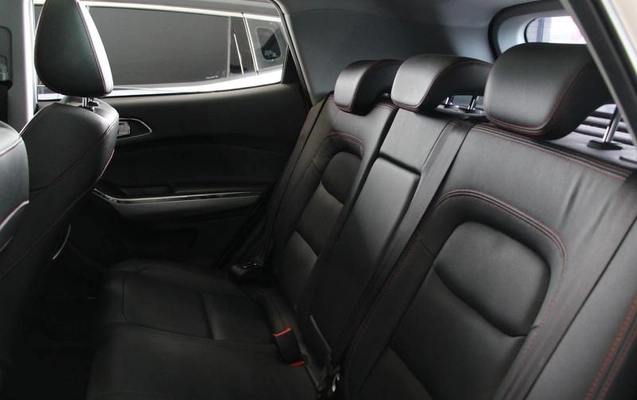 imagem-https://www.socarrao.com.br/sc-vehicle-images-prod/3916159/1789670517950-8484930_9_B_d3bf91be17.jpeg