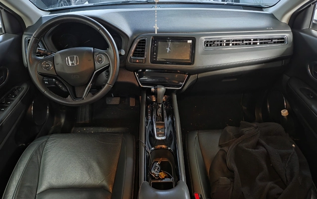 imagem-https://www.socarrao.com.br/sc-vehicle-images-prod/3916184/1789670660188-MTAwMDY5ODg1Mi5qcGc.jpg