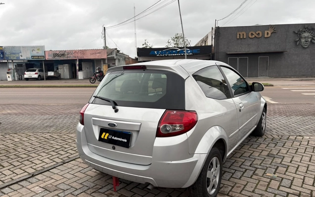 imagem-https://www.socarrao.com.br/sc-vehicle-images-prod/3916198/1789670712607-V2hhdHNBcHAgSW1hZ2UgMjAyNi0wOS0xNCBhdCAxNi4wMC4xMC5qcGVn.jpeg
