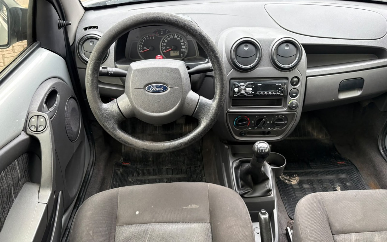imagem-https://www.socarrao.com.br/sc-vehicle-images-prod/3916198/1789670712752-V2hhdHNBcHAgSW1hZ2UgMjAyNi0wOS0xNCBhdCAxNi4wMC4xMiAoMSkuanBlZw.jpeg