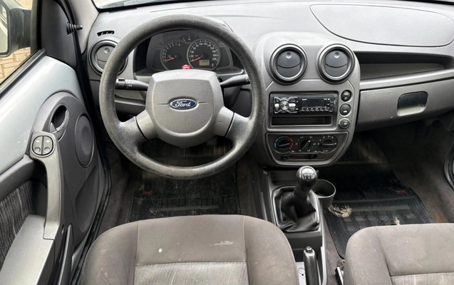 imagem-https://www.socarrao.com.br/sc-vehicle-images-prod/3916198/1789670712752-V2hhdHNBcHAgSW1hZ2UgMjAyNi0wOS0xNCBhdCAxNi4wMC4xMiAoMSkuanBlZw.jpeg