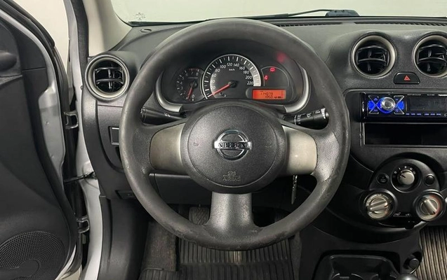 imagem-https://www.socarrao.com.br/sc-vehicle-images-prod/3916205/1789670727272-8479166_11_B_0186ea287e.jpeg
