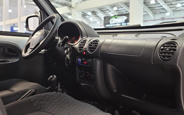 imagem-https://www.socarrao.com.br/sc-vehicle-images-prod/3916223/1789670784385-1_033637.jpg