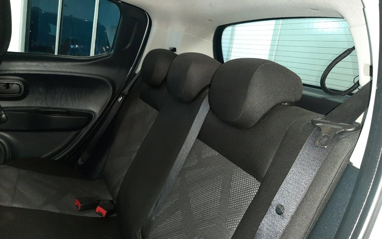 imagem-https://www.socarrao.com.br/sc-vehicle-images-prod/3916236/1789685402442-OS5qcGc.jpg