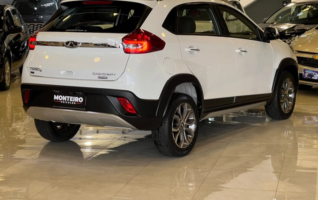 imagem-https://www.socarrao.com.br/sc-vehicle-images-prod/3916267/1789670898261-7_054812.jpg