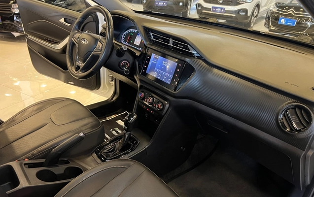 imagem-https://www.socarrao.com.br/sc-vehicle-images-prod/3916267/1789670898262-9_054812.jpg