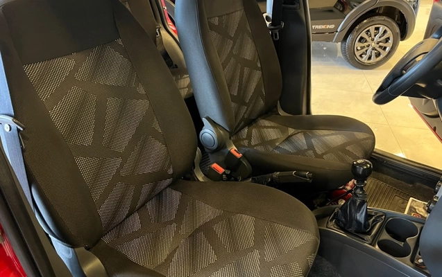 imagem-https://www.socarrao.com.br/sc-vehicle-images-prod/3916271/1789670923270-1_014109.jpg