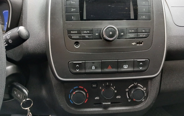 imagem-https://www.socarrao.com.br/sc-vehicle-images-prod/3916277/1789670944876-MTc4OTY3MDcwODc4MTgzMTUxNTE1ODIwNzkwNzU1NTMuanBn.jpg
