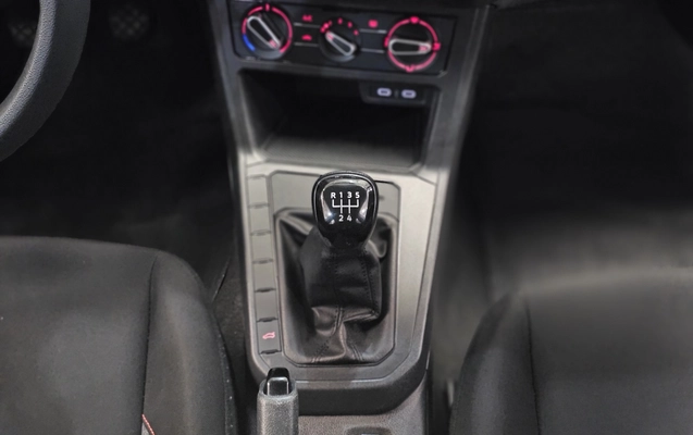imagem-https://www.socarrao.com.br/sc-vehicle-images-prod/3916298/1789671013637-1_034212.jpg
