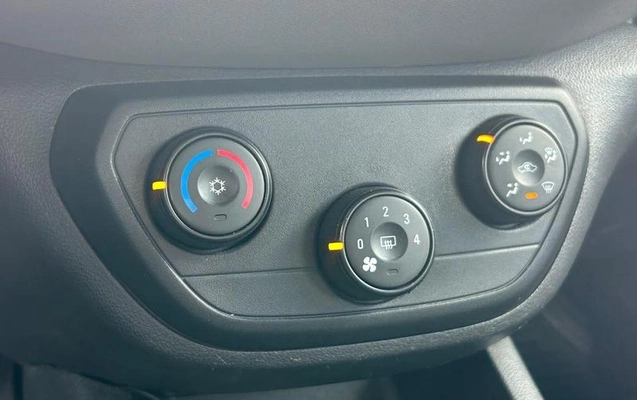 imagem-https://www.socarrao.com.br/sc-vehicle-images-prod/3916343/1789671588553-8485864_5_B_b52d3dd1ed.jpeg