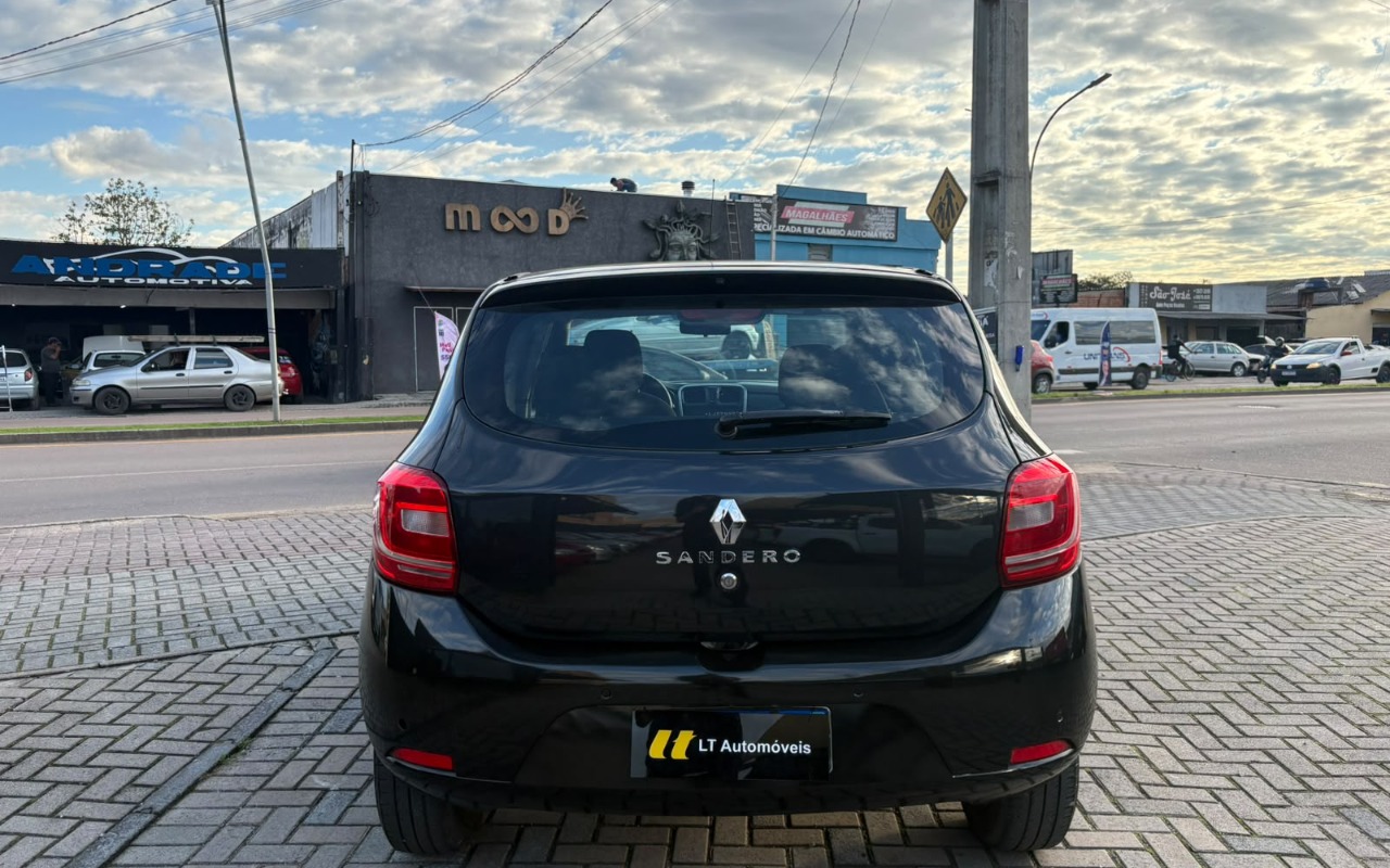 imagem-https://www.socarrao.com.br/sc-vehicle-images-prod/3916371/1789671231363-V2hhdHNBcHAgSW1hZ2UgMjAyNi0wOS0xNSBhdCAxNy4yOS4xMy5qcGVn.jpeg