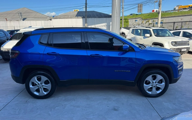 imagem-https://www.socarrao.com.br/sc-vehicle-images-prod/3916397/1789671341735-003_0939f3400d099fa9c008be2f0404443d.jpeg