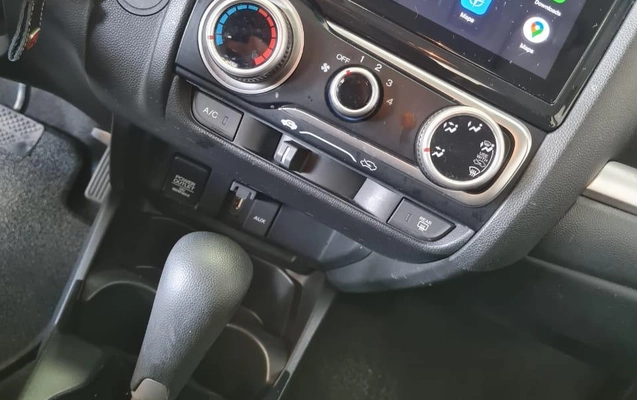 imagem-https://www.socarrao.com.br/sc-vehicle-images-prod/3916466/1789671710057-3eb5e0745e9f483bbf7d32c60e806d71_1789671559498.jpg