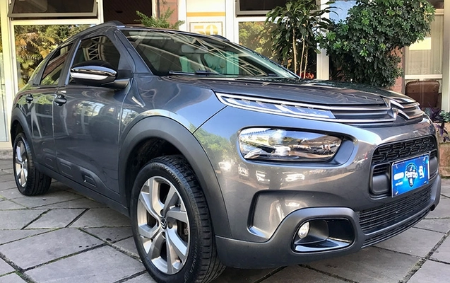imagem-https://www.socarrao.com.br/sc-vehicle-images-prod/3916572/1789672078187-0wh6xA72rIr6YQbivSHCnnSSekW9LQcd.jpg