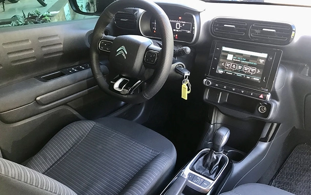 imagem-https://www.socarrao.com.br/sc-vehicle-images-prod/3916572/1789672078194-gDrEET8z9Vu7Pa1BJKPVc00c57Bv91UO.jpg