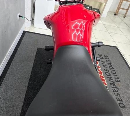 imagem-https://www.socarrao.com.br/sc-vehicle-images-prod/3916581/1789672151103-8474392_7_B_e72d76fba7.jpeg