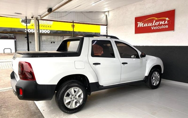 imagem-https://www.socarrao.com.br/sc-vehicle-images-prod/3916640/1791226455295-8477111_29_B_76aac508af.jpeg