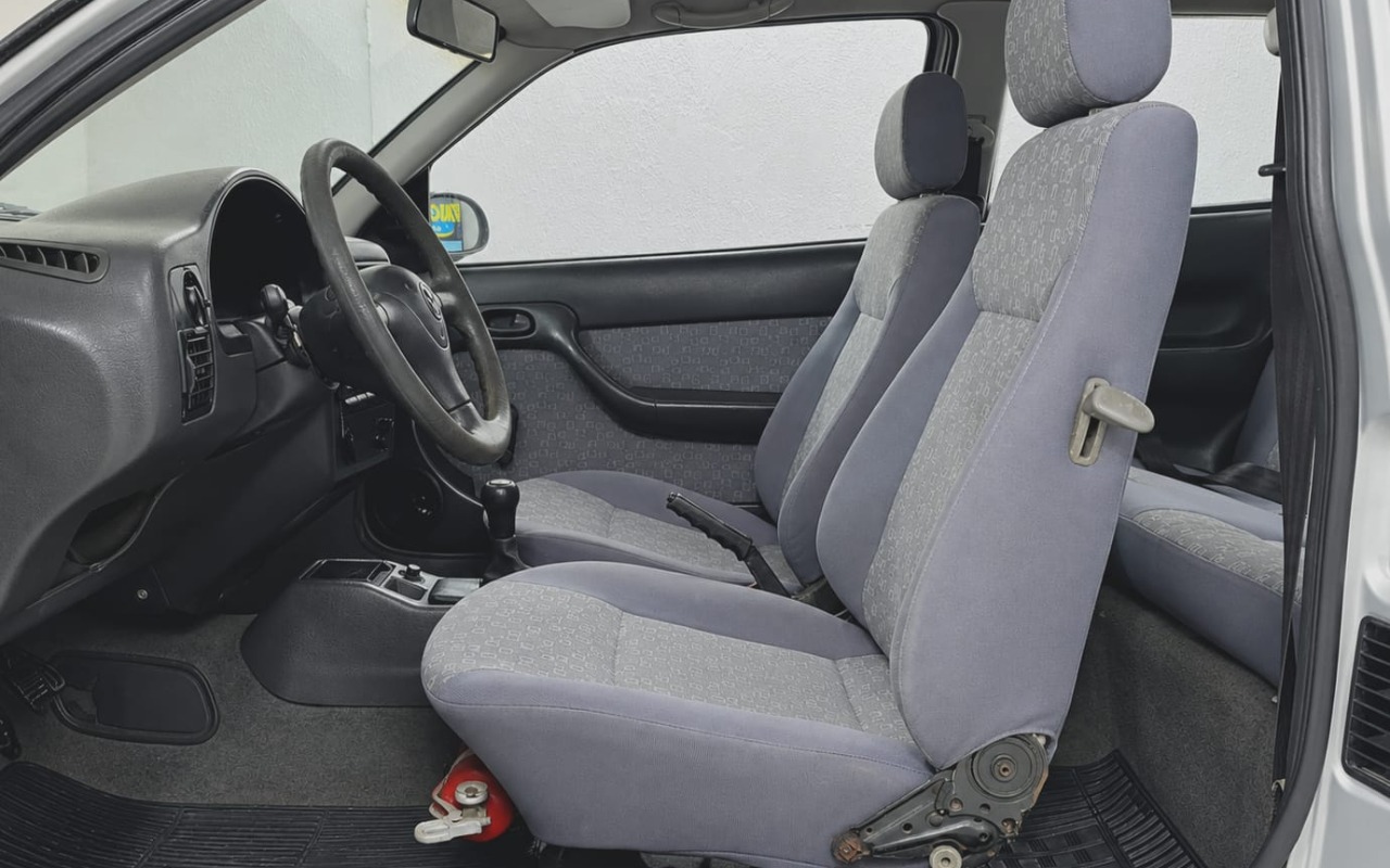 imagem-https://www.socarrao.com.br/sc-vehicle-images-prod/3916645/1789672382365-NS5qZmlm.jfif