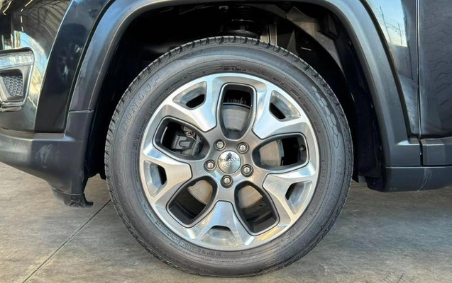 imagem-https://www.socarrao.com.br/sc-vehicle-images-prod/3916675/1789672401913-8142510_7_B_8ece892f4c.jpeg