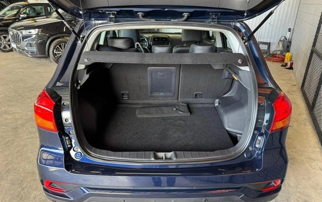 imagem-https://www.socarrao.com.br/sc-vehicle-images-prod/3916722/1789672456980-8379081_0_B_af8003f051.jpeg
