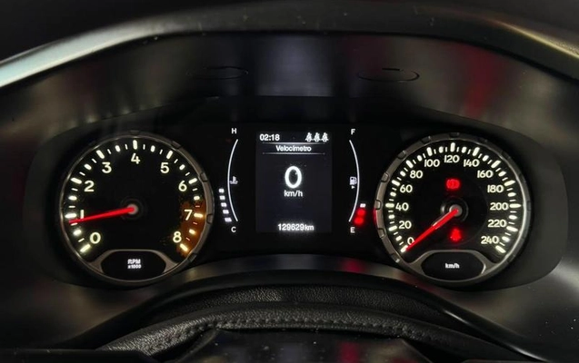 imagem-https://www.socarrao.com.br/sc-vehicle-images-prod/3916744/1789672472582-8230383_13_B_0497eb95ba.jpeg