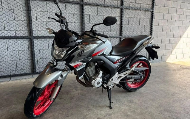 imagem-https://www.socarrao.com.br/sc-vehicle-images-prod/3916751/1789672476912-7952842_5_B_8ed39817d8.jpeg