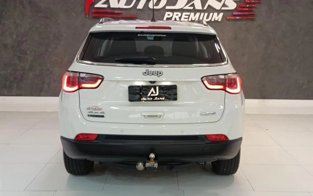 imagem-https://www.socarrao.com.br/sc-vehicle-images-prod/3916757/1789672536620-8435008_16_B_4bec1dbbdf.jpeg