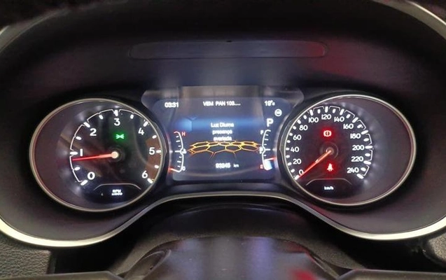imagem-https://www.socarrao.com.br/sc-vehicle-images-prod/3916757/1789672536636-8435008_2_B_d303e0e7b2.jpeg