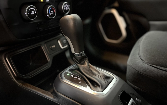 imagem-https://www.socarrao.com.br/sc-vehicle-images-prod/3916767/1789672484988-8_094229.jpg