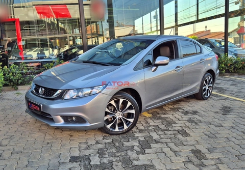 Honda Civic 2016 Cinza — foto 1 de 3