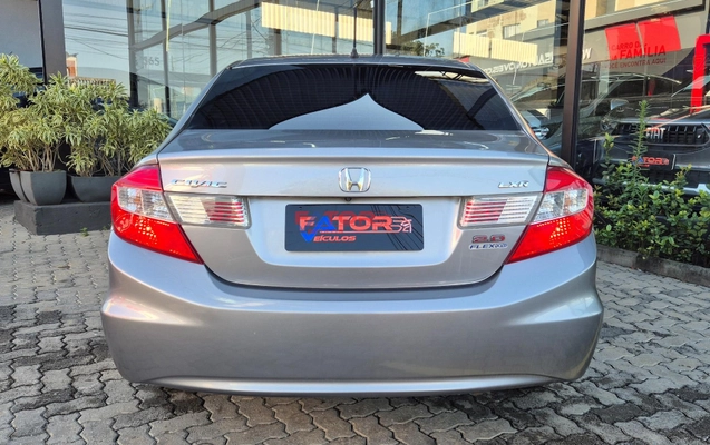 imagem-https://www.socarrao.com.br/sc-vehicle-images-prod/3916779/1789672496834-48bc07b7598f4e31b2d760329d40c63c_1789669556621.jpg