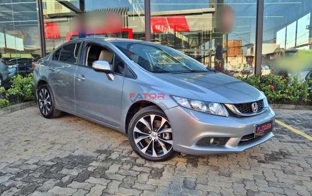 imagem-https://www.socarrao.com.br/sc-vehicle-images-prod/3916779/1789672496836-6ccdf518c47348de9730b62801912530_1789669556635.jpg