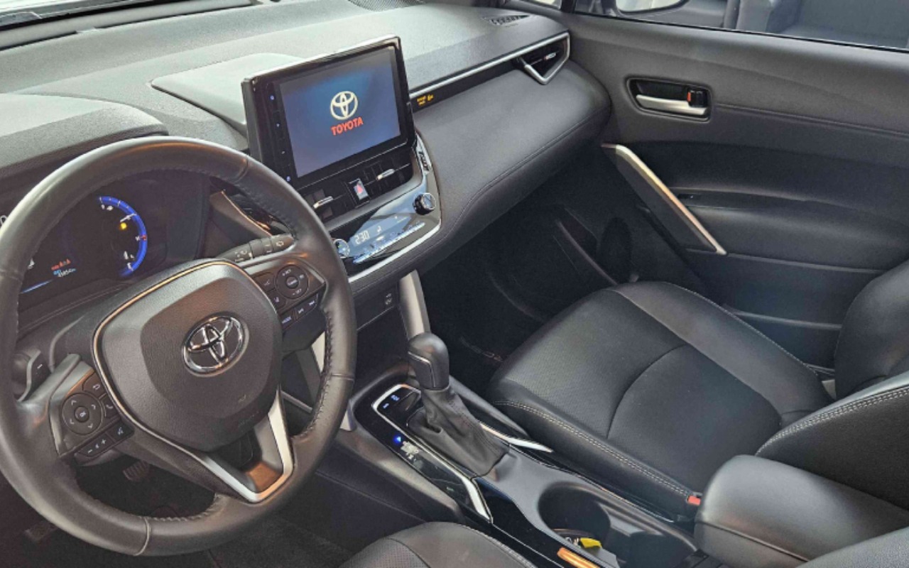 imagem-https://www.socarrao.com.br/sc-vehicle-images-prod/3916782/1789672500372-YXBwLXBob3Rvcy15SWJqQ1NOVWJOME9rQll1MnU0aXU5QnFLTFRBaVNmby5qcGc.jpg